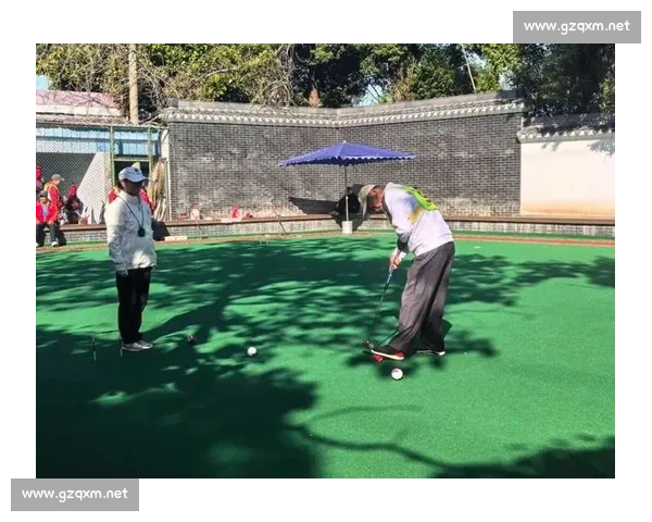 银龄挥杆燃赛场！近 300 名老年运动员门球交锋